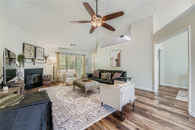 Photo - 2895 Dogwood Creek Pkwy NW