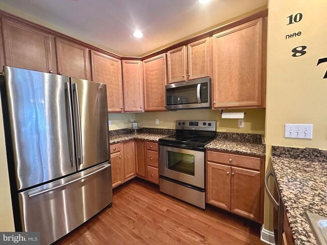 Building Photo - 26 Glacier Dr