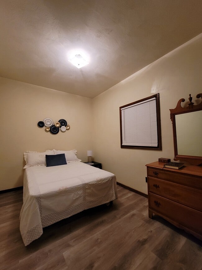 Photo - 186 Grand Ave Unidad 1F