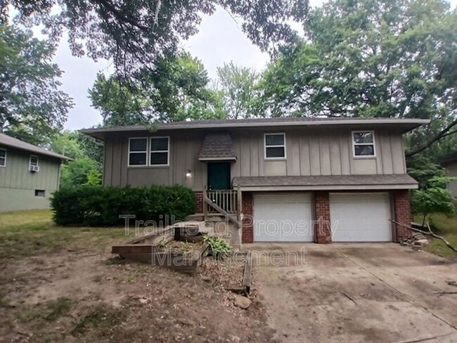 Building Photo - 401 SW Stoney Brook Ln Rental