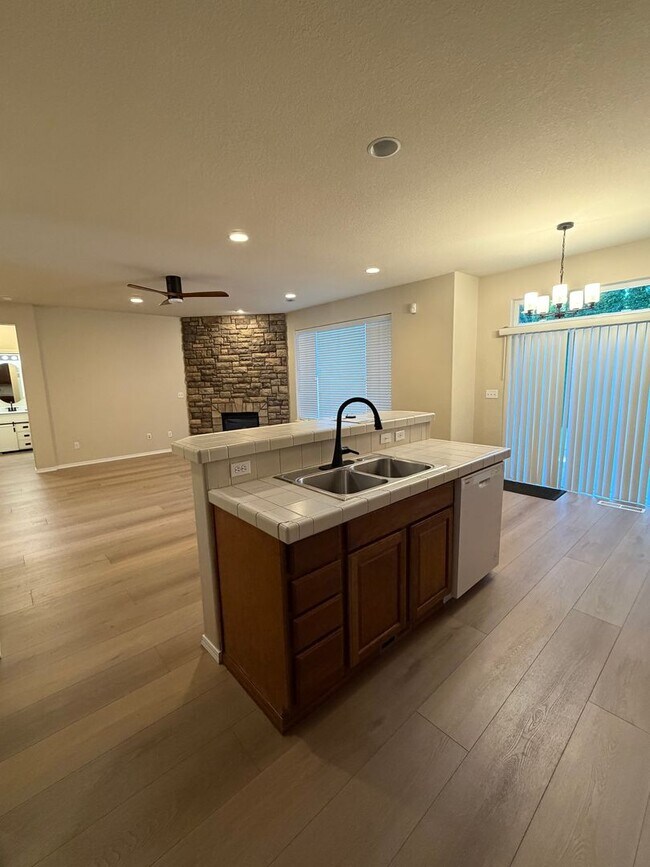 413 Roger Smith Dr