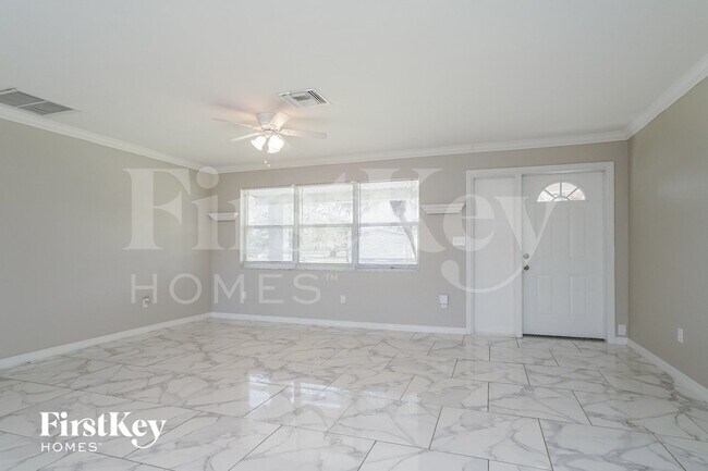 202 E Jasmine Rd