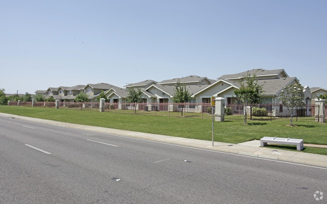 Building Photo - Artiga Apartment Homes