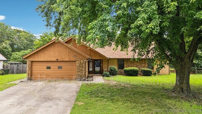 Building Photo - 6947 S 30th W Ave