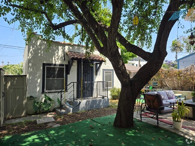Building Photo - 613 Broadway St Unit 613 and a half Rental