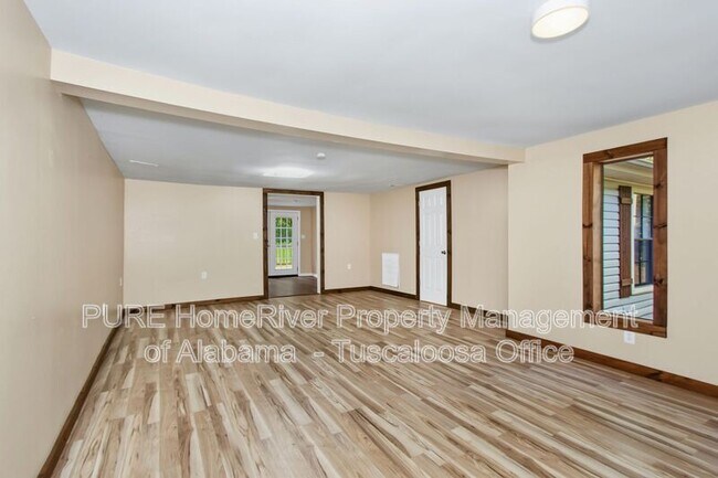 Photo - 299 McElroy Dr