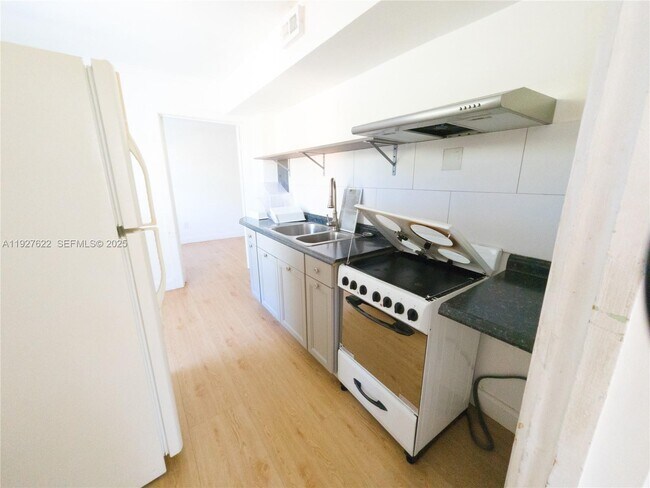 Photo - 2575 SW 59th Ave Unit 3