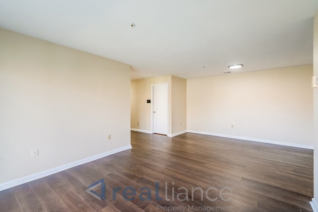 Photo - 8701 Grasmere Ct