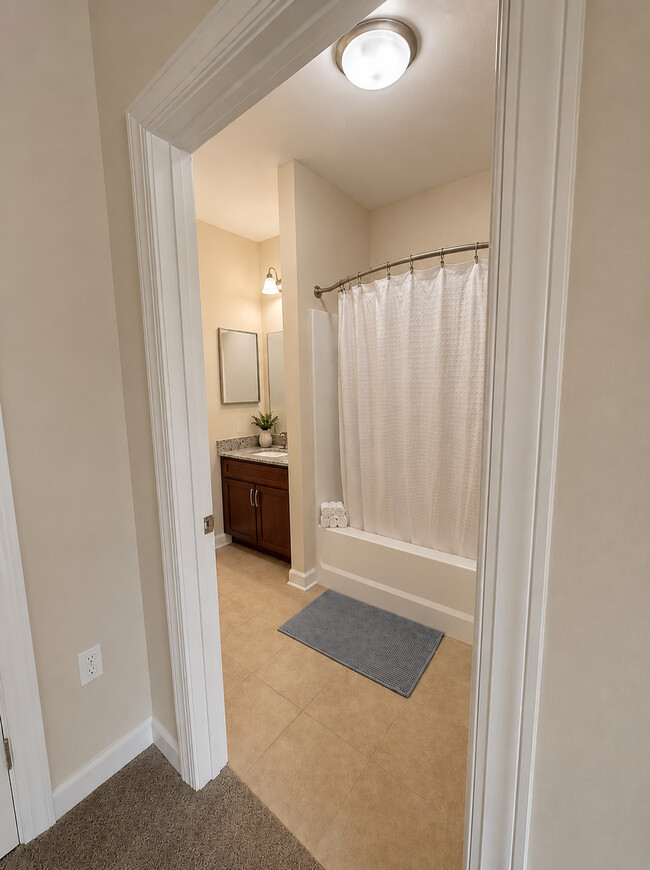 1 Bedroom - Bathroom - Palisades of Lincolnton