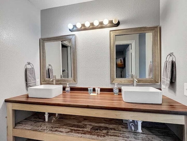 FULLY FURNISHED 2BR Condo