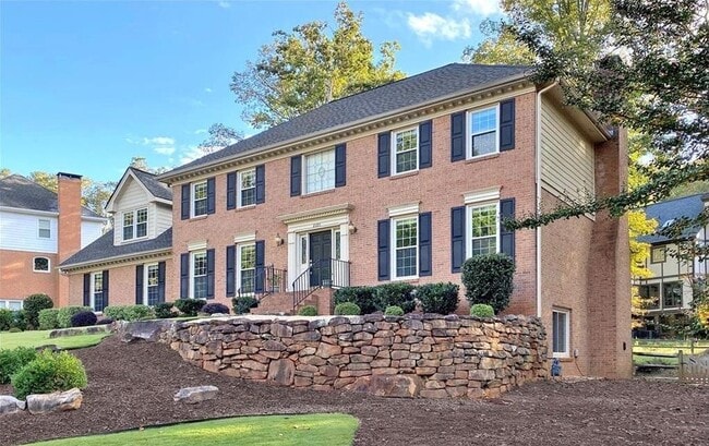 Photo - 8595 Woodledge Ln