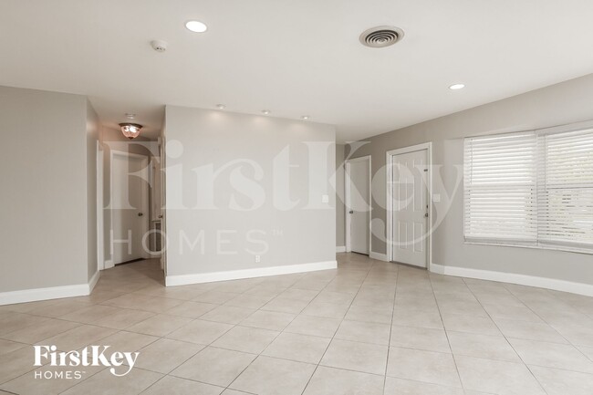 Photo - 6119 NW 18th Ct