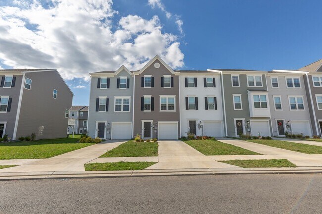 Photo - 3 Bed, 2 Full/2 Half Bath, Well Maintained...