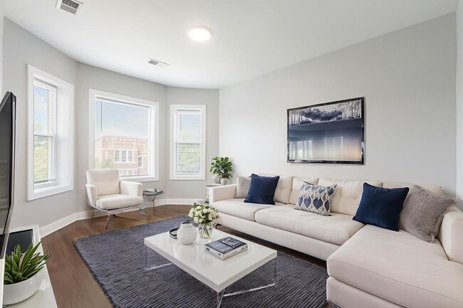 Photo - 7753 S Morgan St