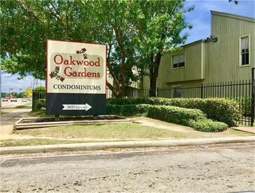 Building Photo - 5625 Antoine Dr Unit 1003 Rental