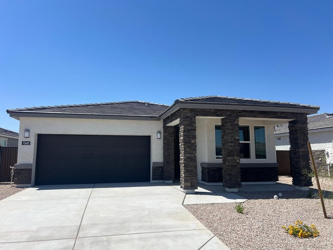 Building Photo - 15645 W Desert Hollow Dr