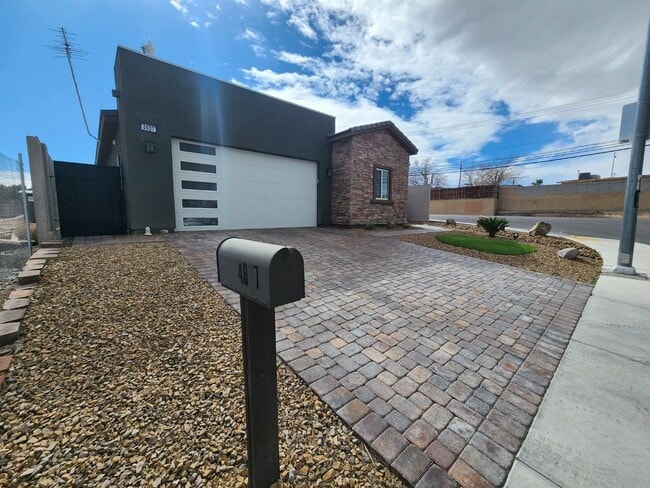 Photo - Single Story with Casita