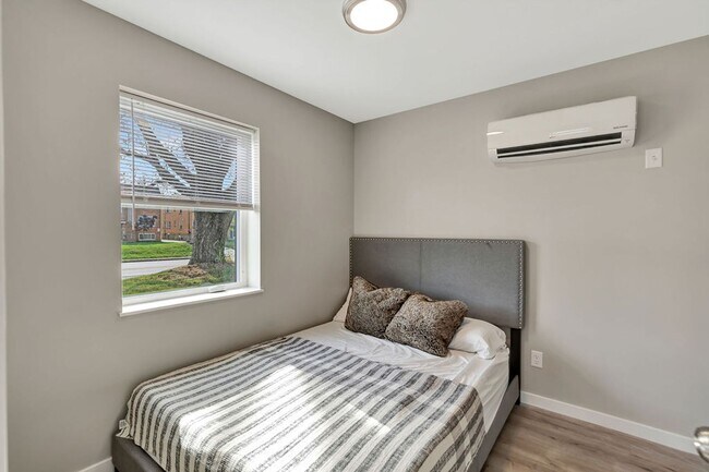 Photo - Ravines Apartments - Modern 1-Bedroom Apartments Unit 6919-03