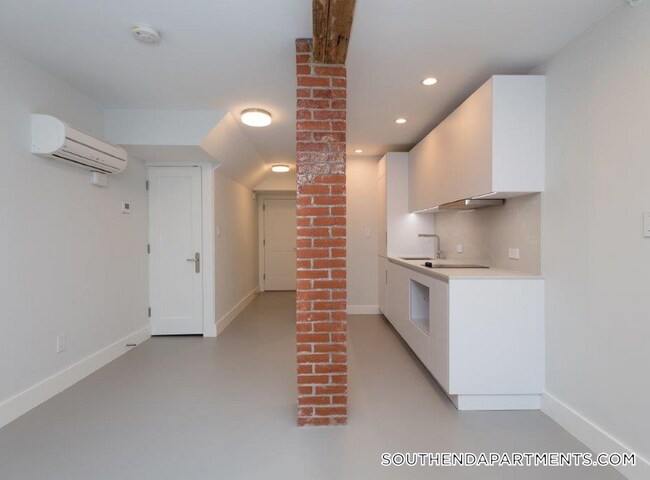 Photo - 461 Massachusetts Ave Unit B