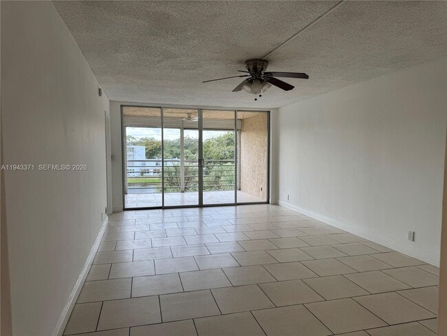 Photo - 1831 Sabal Palm Dr