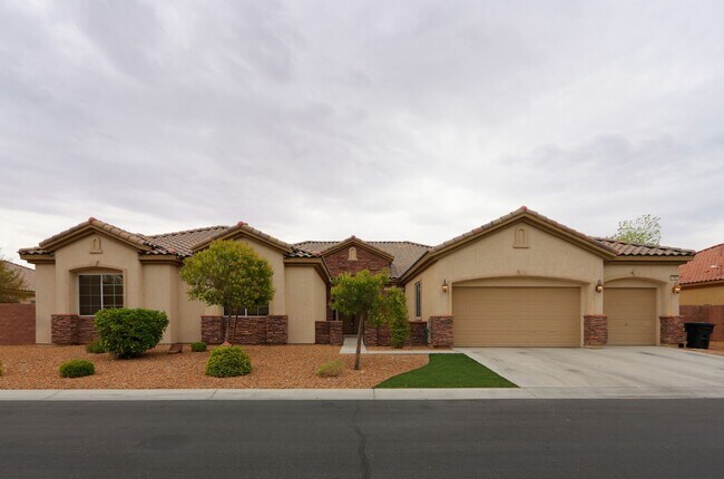 Photo - Lovely 4 bedroom home!