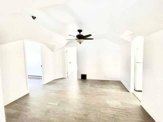 Photo - Gorgeous Remodeled 2 Bed, 1 Bath on South Hill! Unit G
