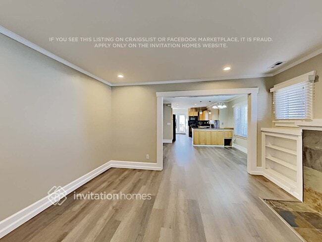 Photo - 230 S 79th St