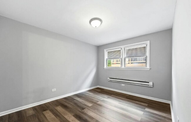 Photo - 7617 S Colfax Ave Unidad 204