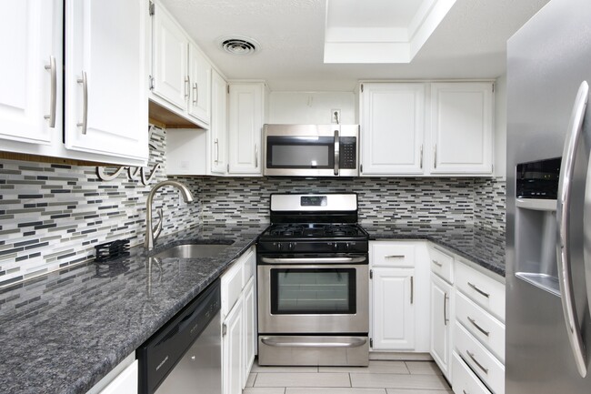 Photo - 267 Deepwood Dr