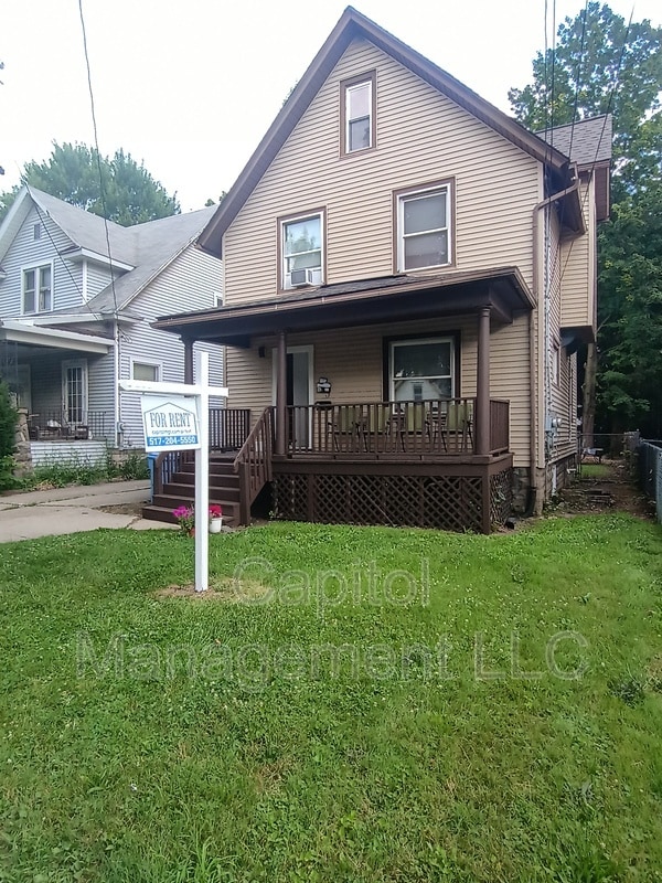 Building Photo - 1120 N Chestnut St Unit 1
