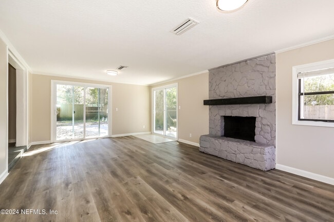 Photo - 1220 Arbor Cir
