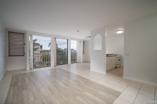 Photo - This 2 bedroom, 1 bathroom unit is on the 2nd story in the Makaha Valley Plantation condos. It is... Unit 142B