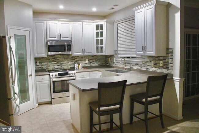 Photo - 222 Mary Jane Ln