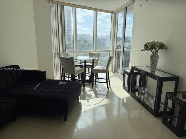 Photo - 18201 Collins Ave Condominio Unidad 708