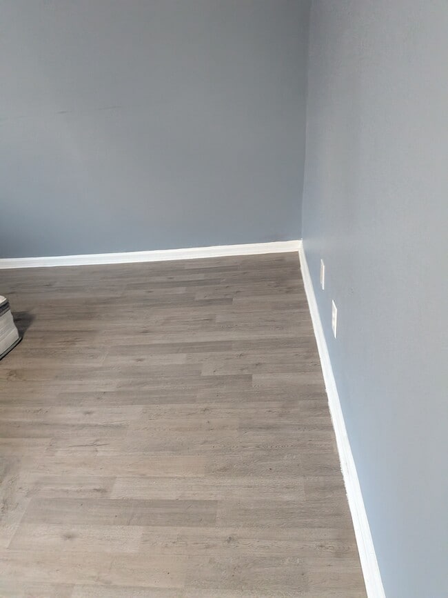 Building Photo - 230 N 11th St