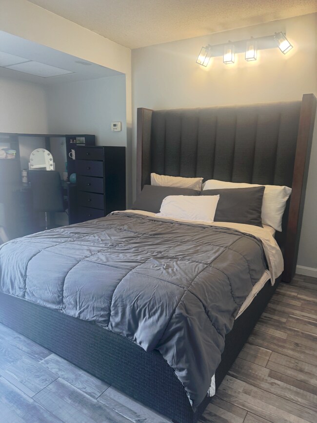 Photo - 560 Commonwealth Ave Unit Fenway Apartment