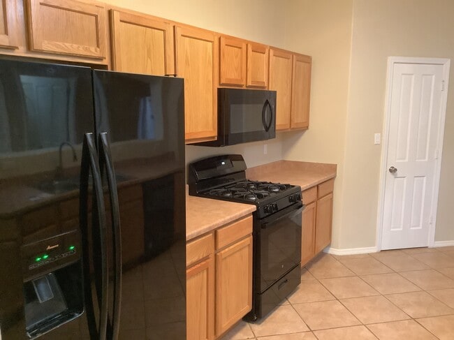 Photo - 3141 Zia St NE