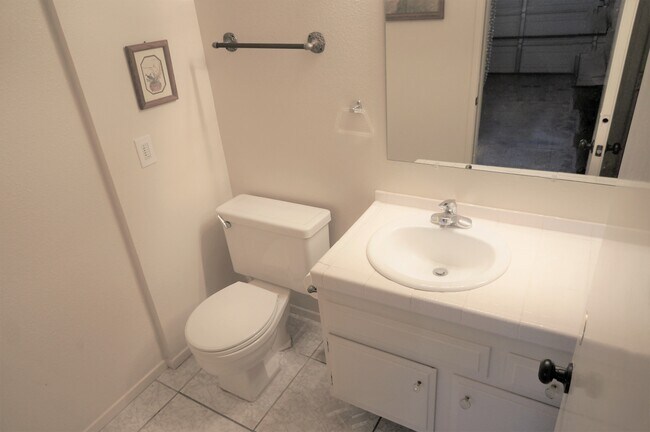 Photo - 5382 Pembury Dr