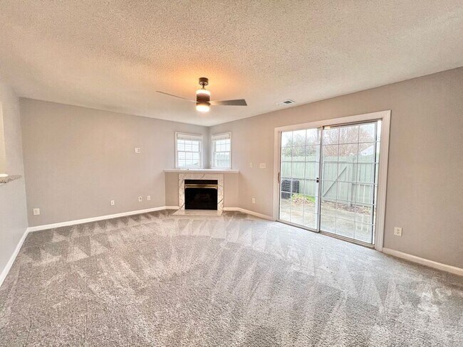 Photo - 302 Center Heights Ct