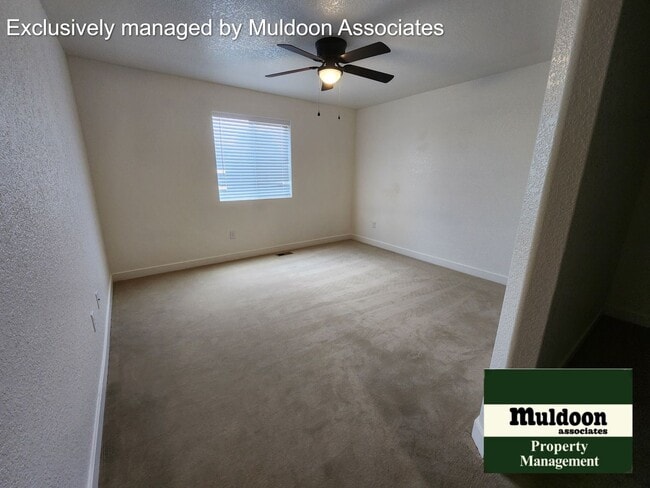 Photo - 3 bed 2 bath duplex unit available now!