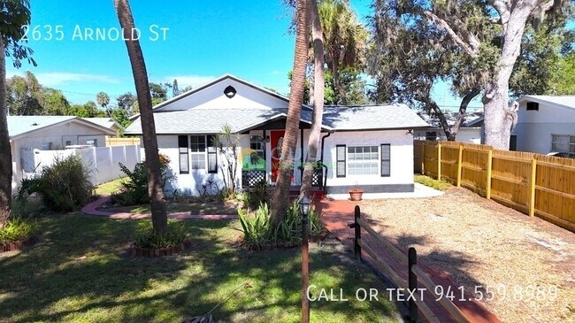 Photo - 2635 Arnold St