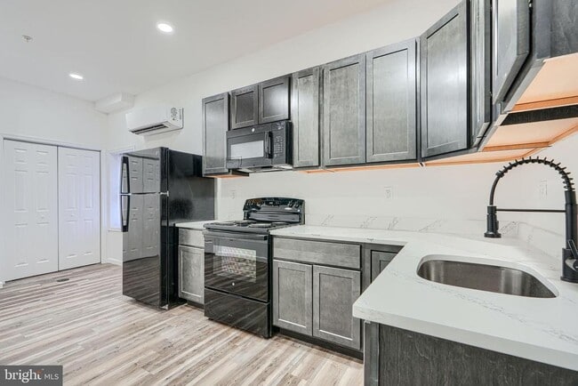 Photo - 7 S Carrollton Ave