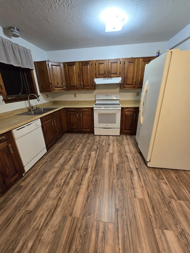 Kitchen - 16 Cote Cir Apartment Unit Flr 1