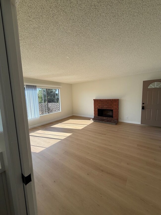 Photo - 24802 Sherwood Way Unit D