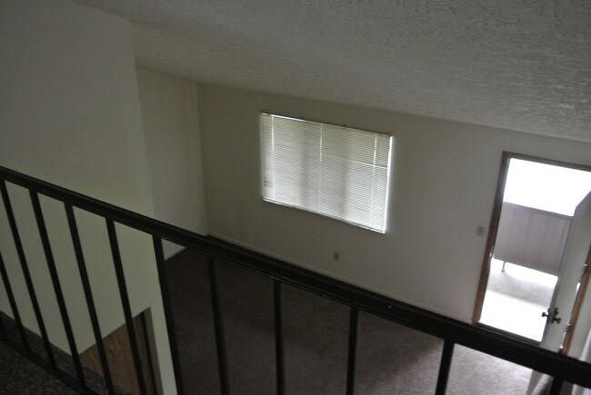 Photo - Rosamond Apartments