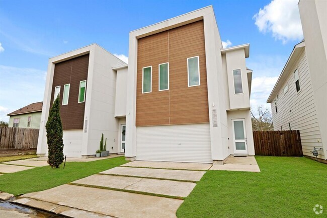 Building Photo - 2218 Cortijo Pl Rental