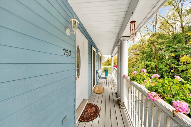 Photo - 752 Pelham Rd Unit 4