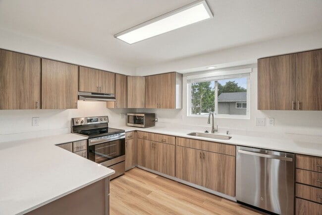 Photo - The Arch - Apartments & Townhomes