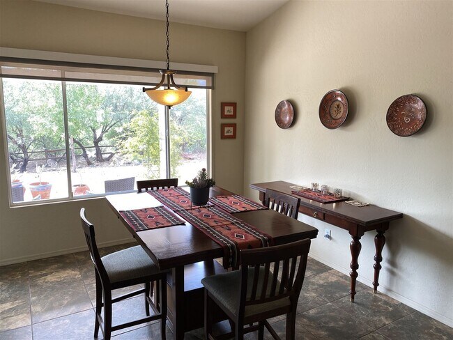 Photo - 1605 W Bronco Ln