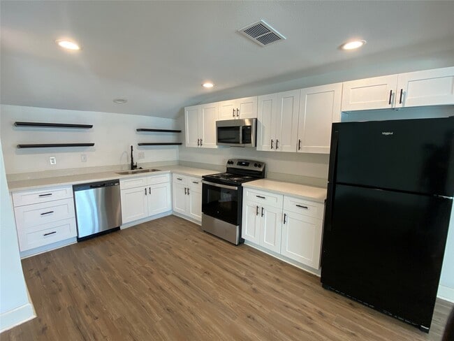 Photo - 4963 Culmore Dr